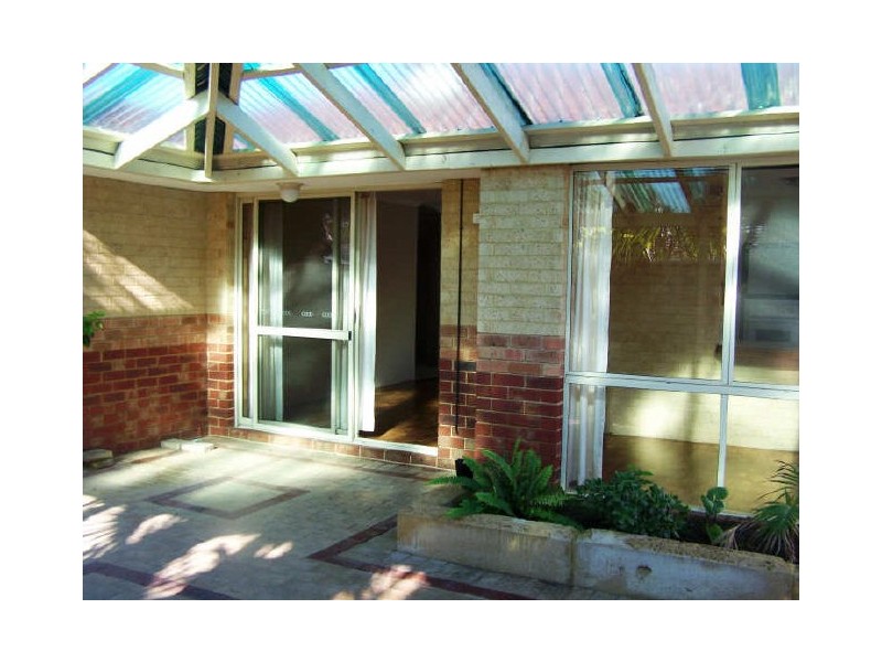 5 Manila Place, Warnbro WA 6169
