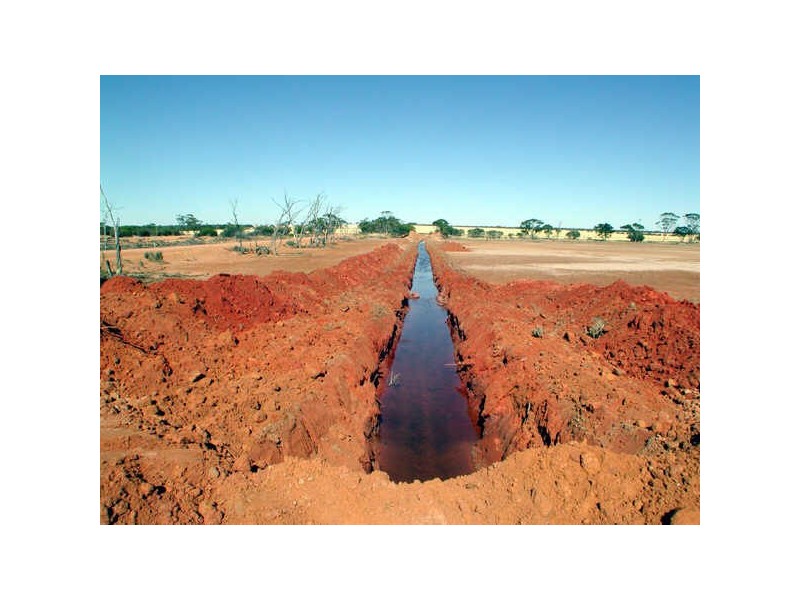 602 East Boundary Road, Gabbin WA 6476