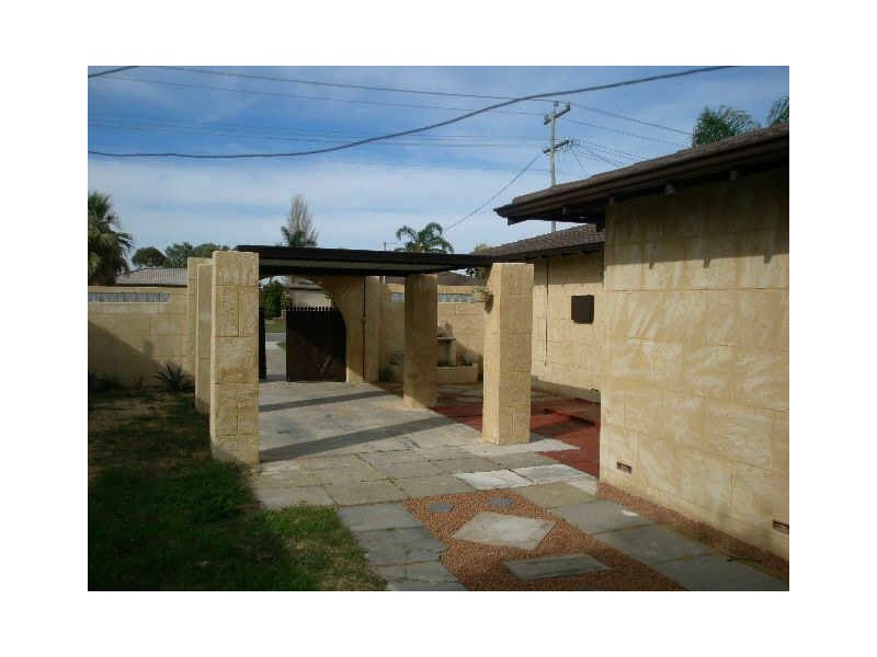 72 Kurrajong Road, Safety Bay WA 6169