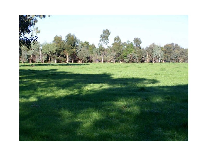 25 Tallagandra Court, Serpentine WA 6125