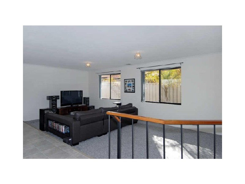 54 La Manche Avenue, Port Kennedy WA 6172