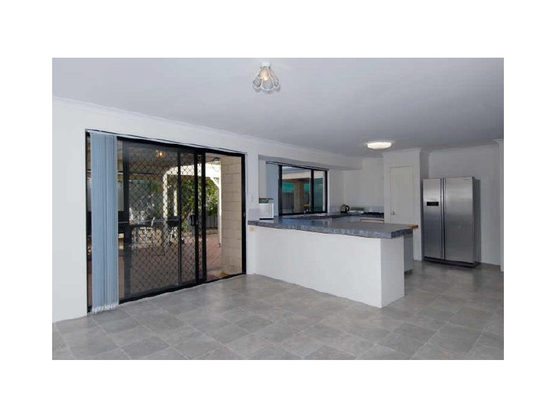 54 La Manche Avenue, Port Kennedy WA 6172