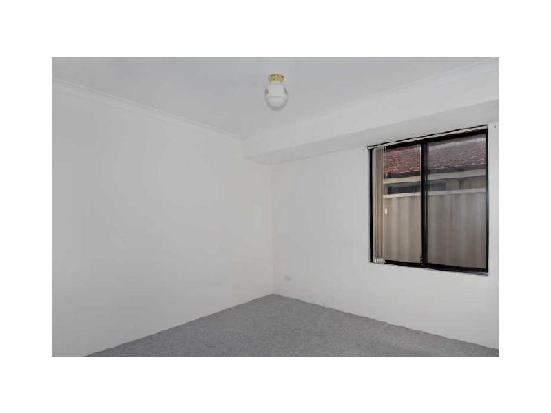 54 La Manche Avenue, Port Kennedy WA 6172