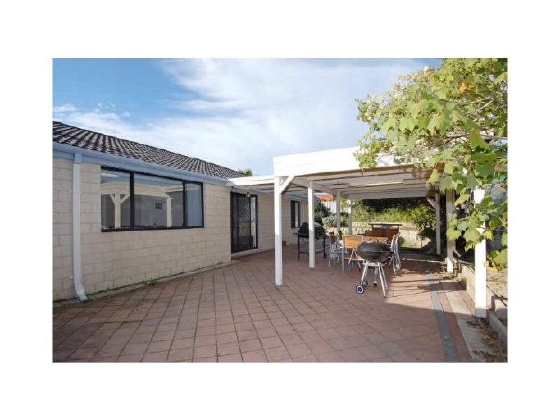 54 La Manche Avenue, Port Kennedy WA 6172