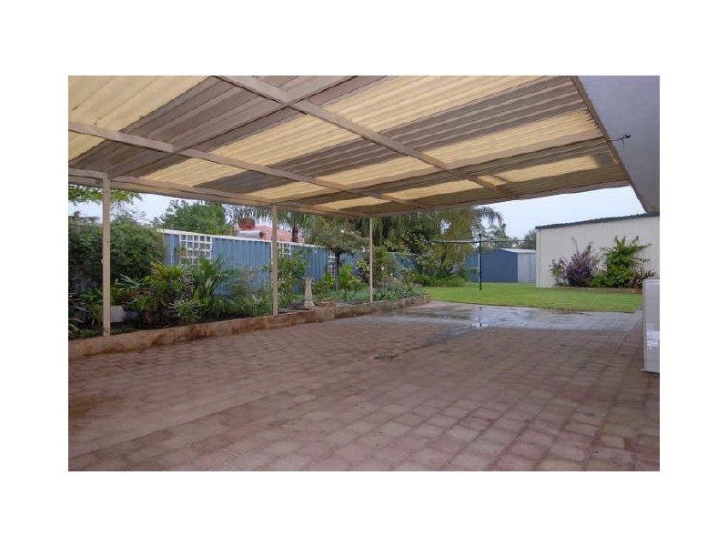 7 Meadow Court, Cooloongup WA 6168