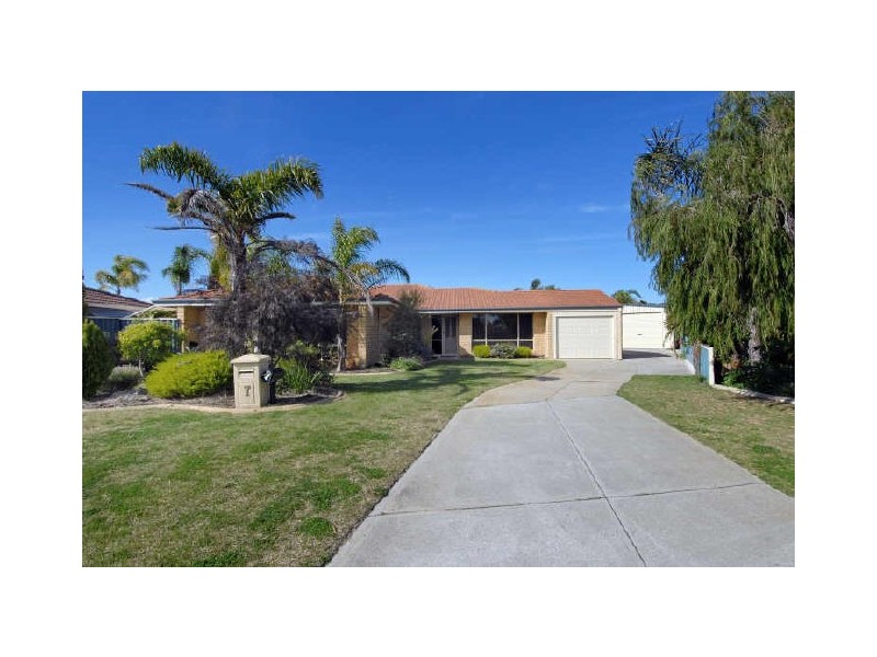 7 Meadow Court, Cooloongup WA 6168
