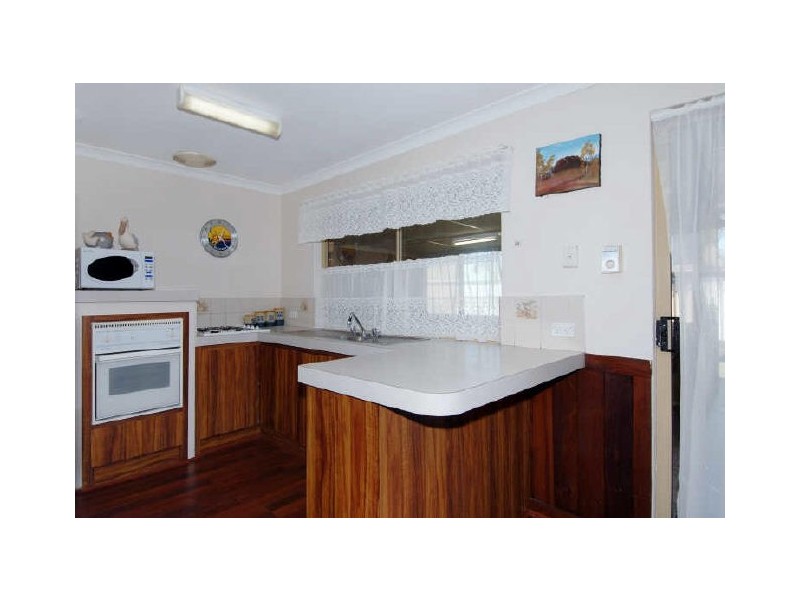 12 Lightfoot Place, Cooloongup WA 6168