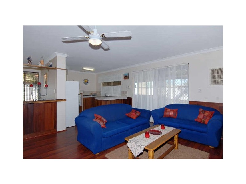 12 Lightfoot Place, Cooloongup WA 6168