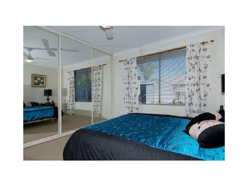 12 Lightfoot Place, Cooloongup WA 6168
