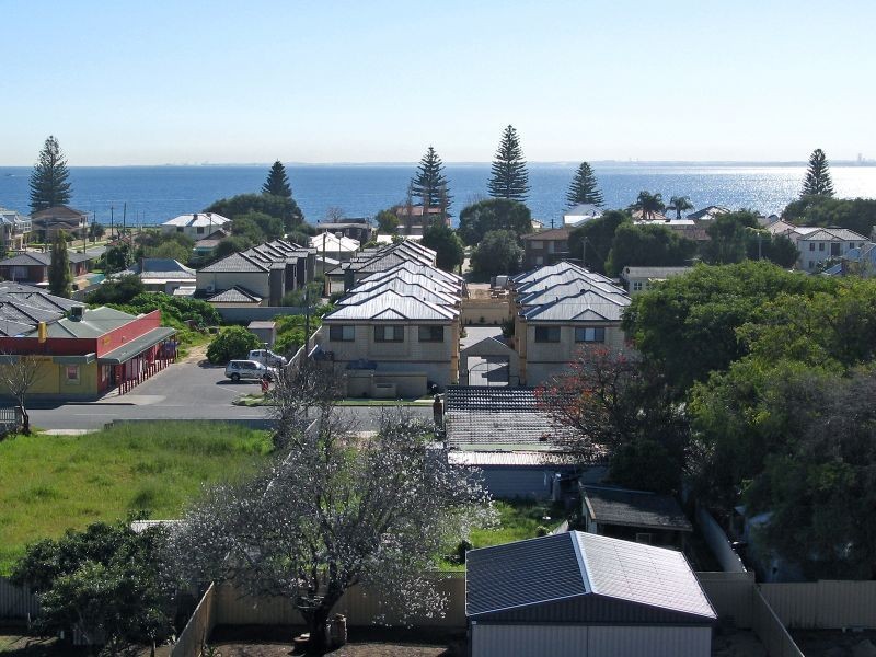51 Parkin Street, Rockingham WA 6168