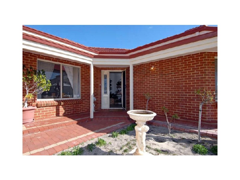 3 Baycliff Turn, Waikiki WA 6169