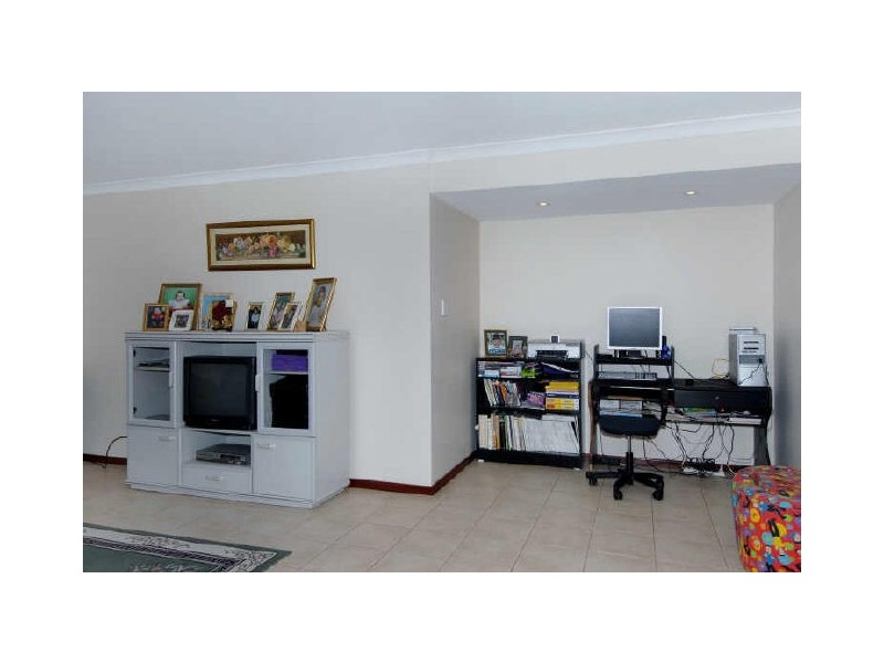 3 Baycliff Turn, Waikiki WA 6169