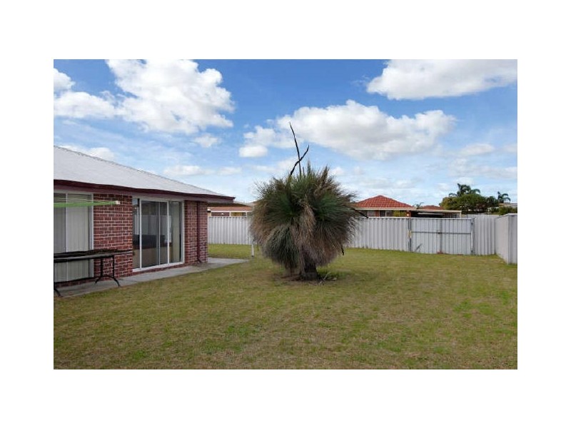 42 Carmody Road, Waikiki WA 6169