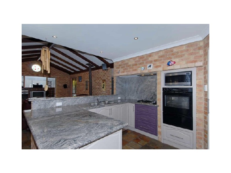 5 Chilena Place, Madora Bay WA 6210