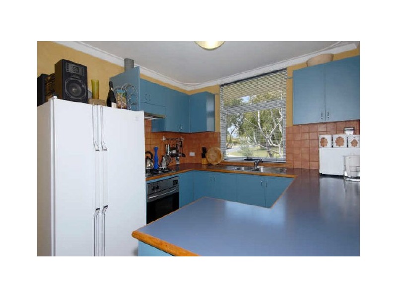 174 Fendam Street, Warnbro WA 6169