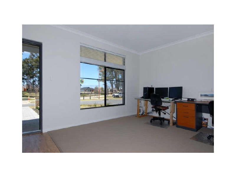 10 Scoparia Way, Baldivis WA 6171