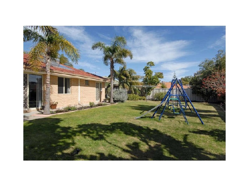 21 Serenoa Court, Warnbro WA 6169