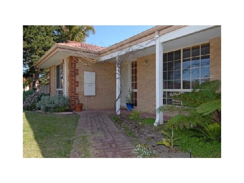 21 Serenoa Court, Warnbro WA 6169