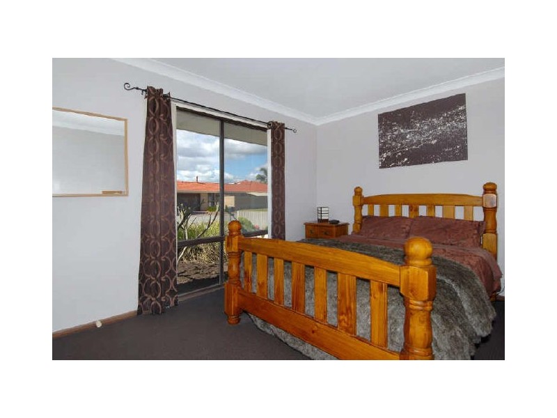 3 Montego Close, Safety Bay WA 6169