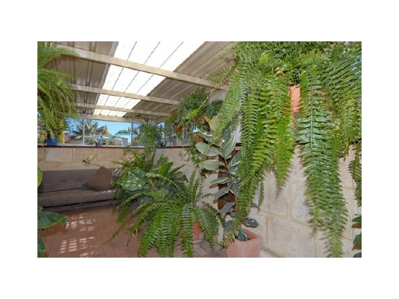 3 Montego Close, Safety Bay WA 6169