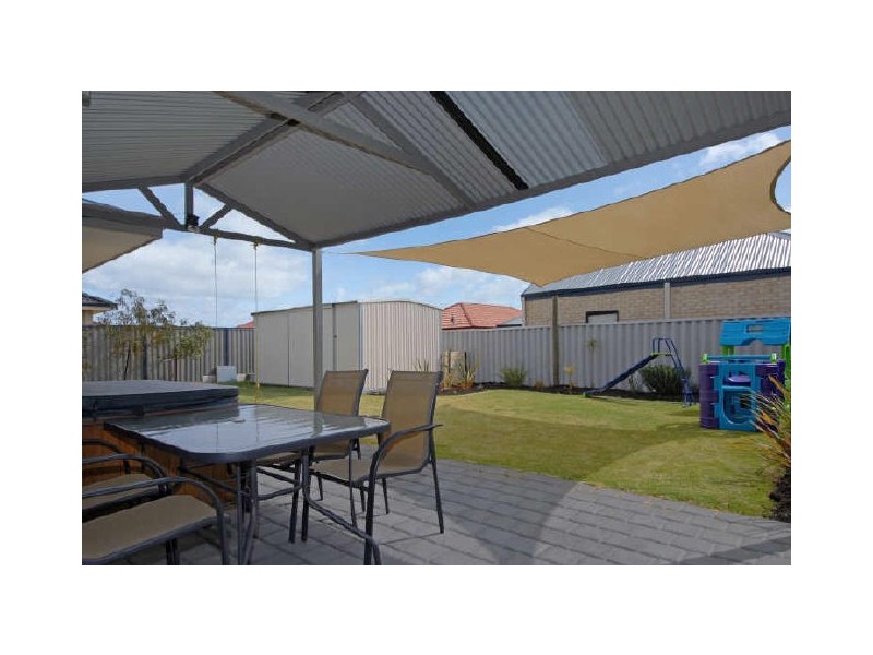 43 Pimento Circle, Port Kennedy WA 6172