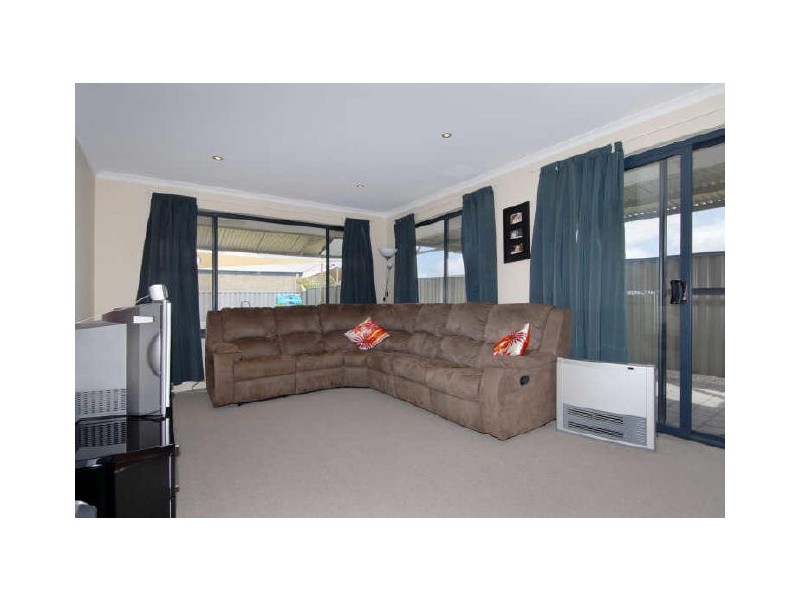 43 Pimento Circle, Port Kennedy WA 6172