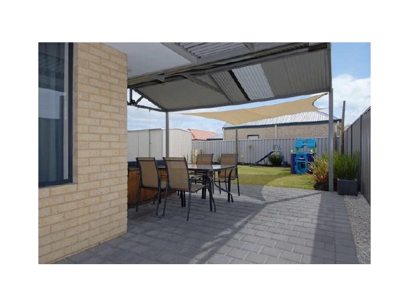 43 Pimento Circle, Port Kennedy WA 6172