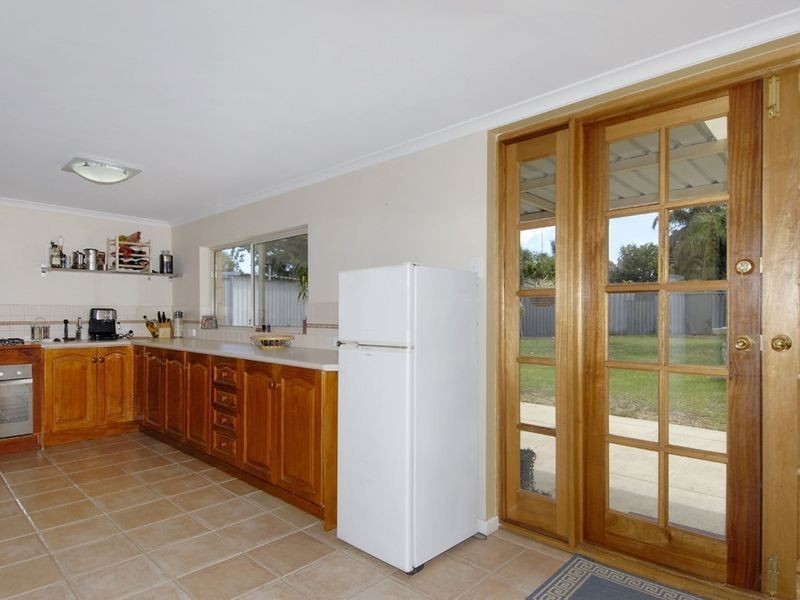 8 Langley Street, Rockingham WA 6168