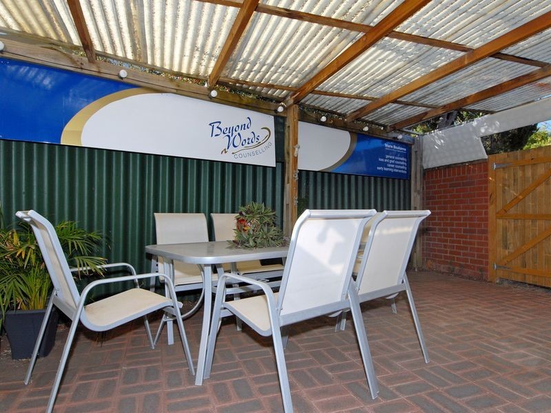 8 Langley Street, Rockingham WA 6168