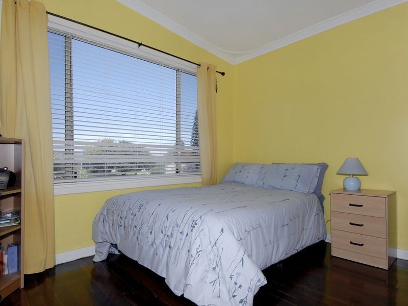 8 Langley Street, Rockingham WA 6168