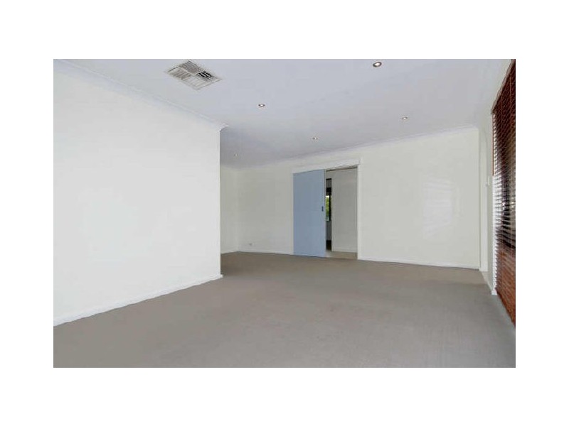 11 Wilgerup Place, Hillman WA 6168