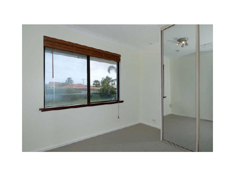 11 Wilgerup Place, Hillman WA 6168