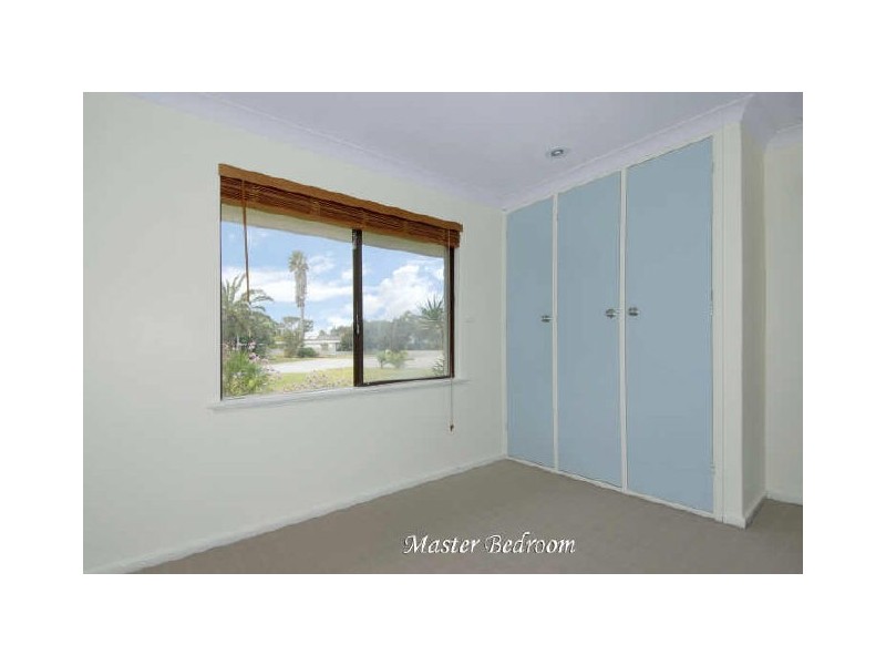 11 Wilgerup Place, Hillman WA 6168