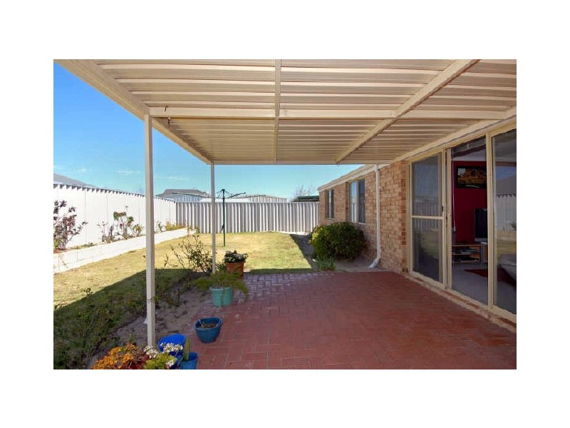 60 San Sebastian Blvd, Port Kennedy WA 6172
