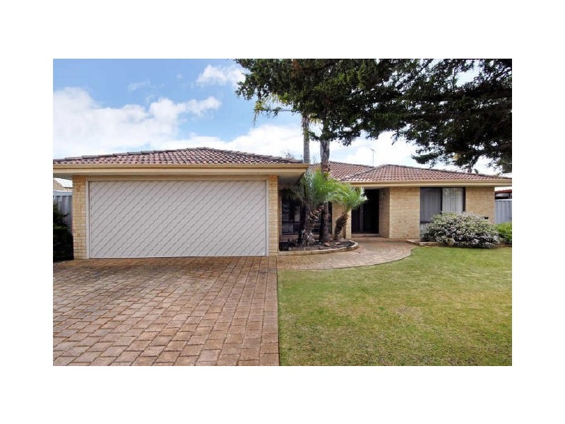 52 Cuthbertson Way, Cooloongup WA 6168