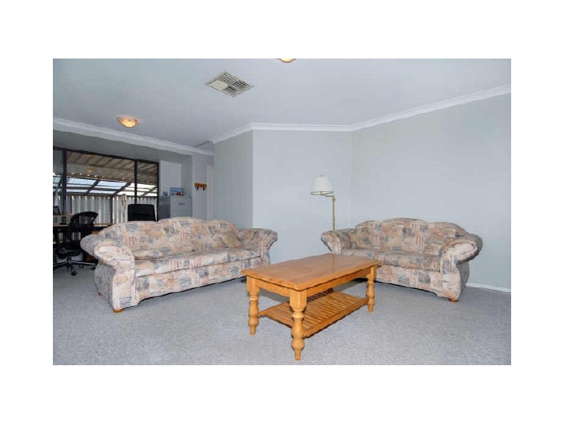 52 Cuthbertson Way, Cooloongup WA 6168