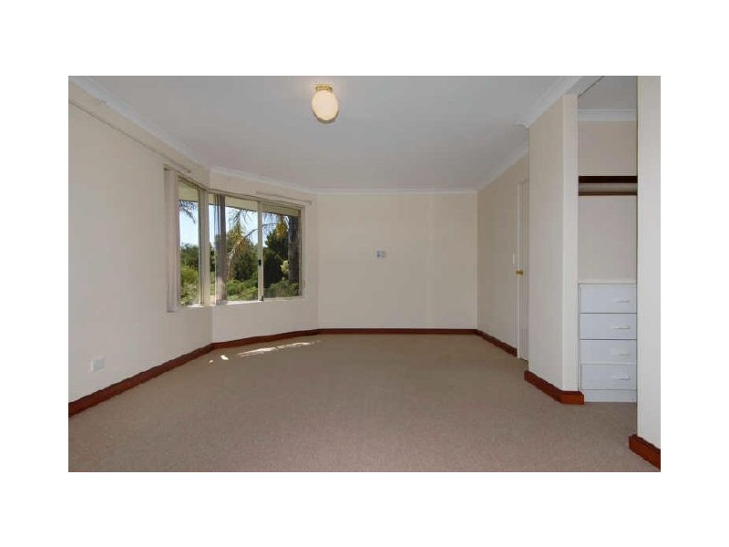 44 Royal Palm Drive, Warnbro WA 6169