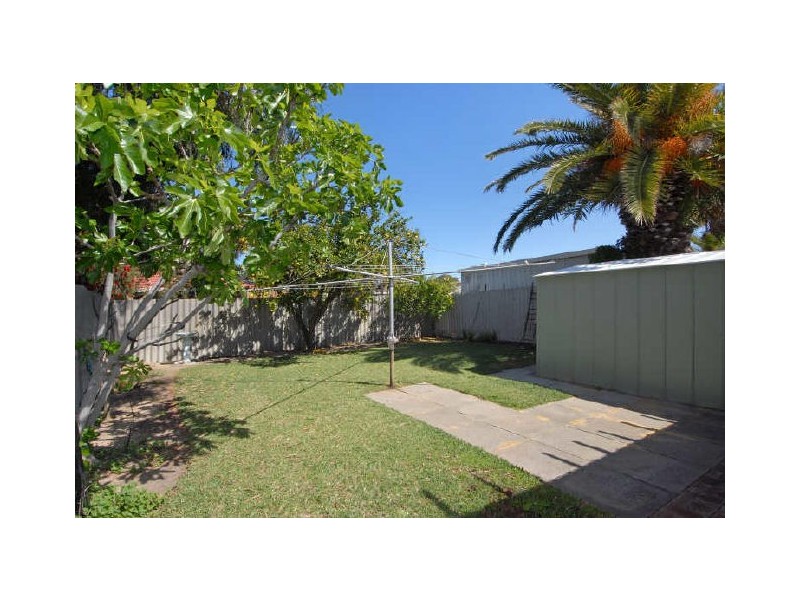 39B Quamby Place, Rockingham WA 6168