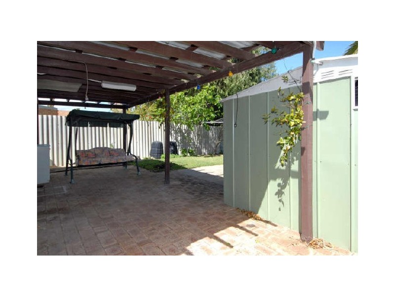 39B Quamby Place, Rockingham WA 6168