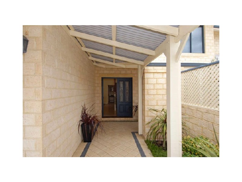 1 David Road, Waikiki WA 6169