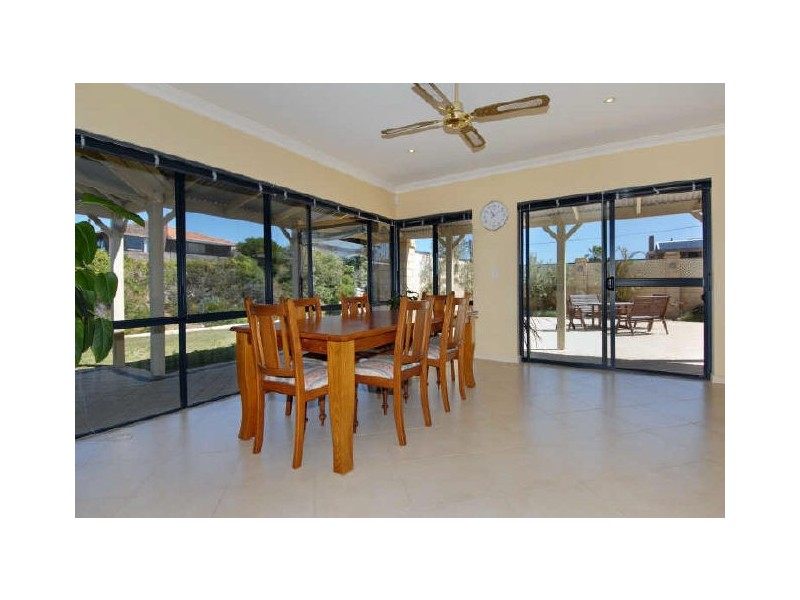 1 David Road, Waikiki WA 6169