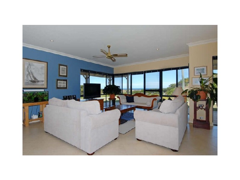 1 David Road, Waikiki WA 6169