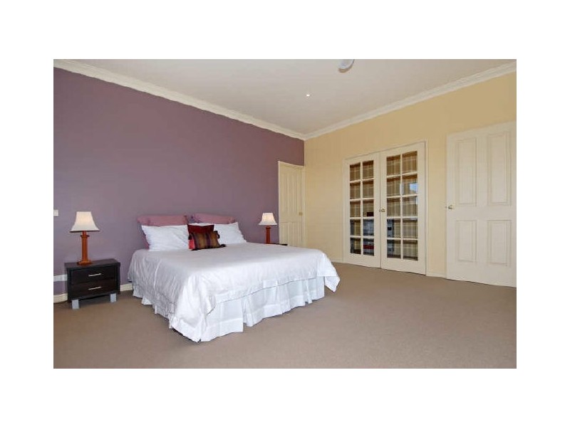 1 David Road, Waikiki WA 6169