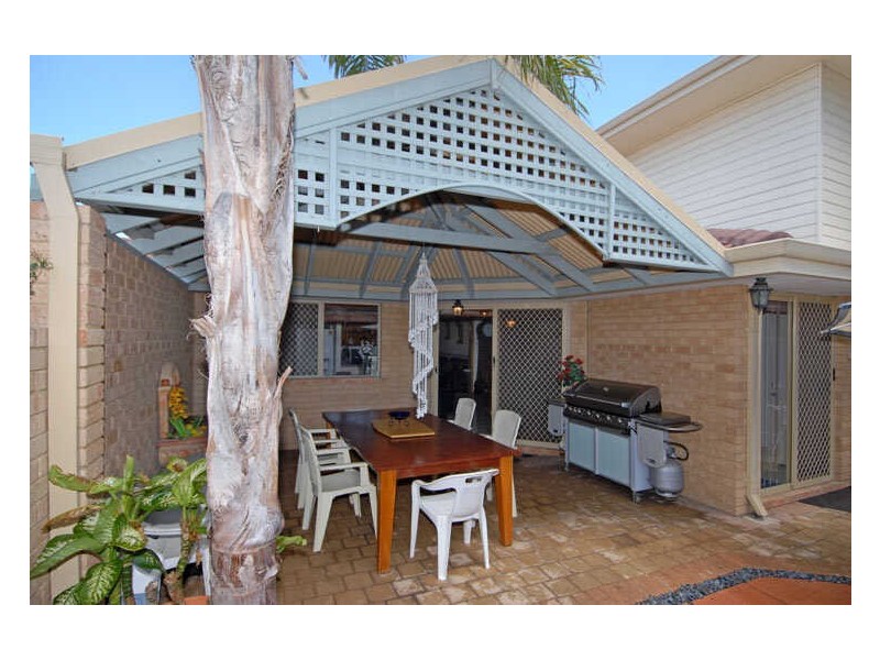 1/48 Houston Street, Rockingham WA 6168