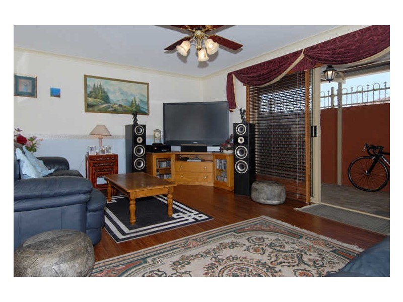 1/48 Houston Street, Rockingham WA 6168