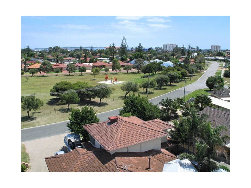 1/48 Houston Street, Rockingham WA 6168