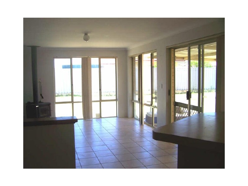 17 Beagle Place, Port Kennedy WA 6172