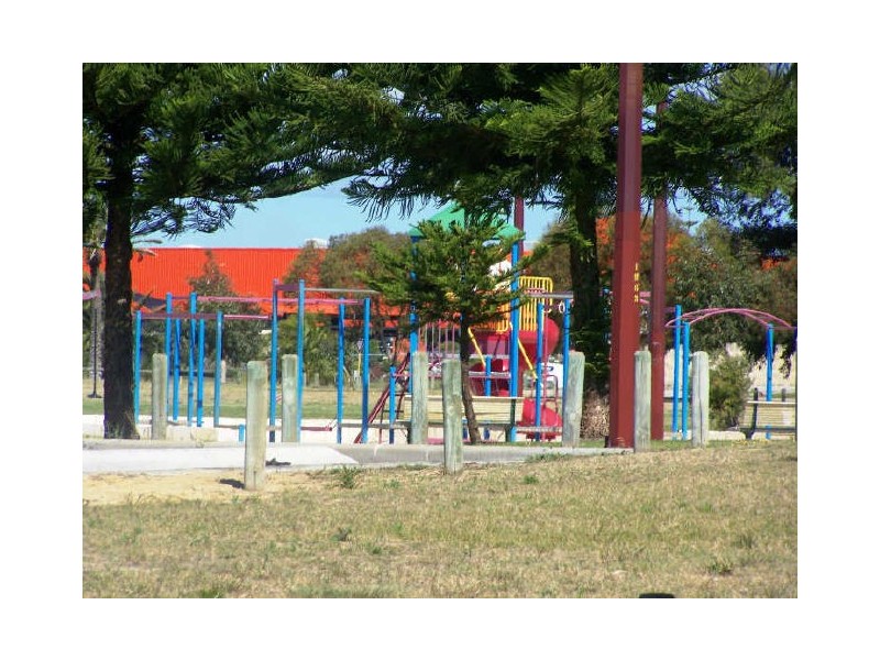 17 Beagle Place, Port Kennedy WA 6172