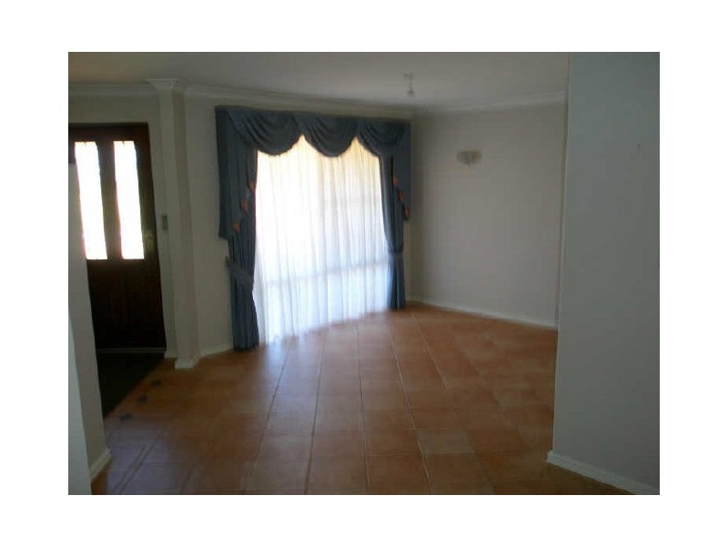 3 Taranto Walk, Secret Harbour WA 6173