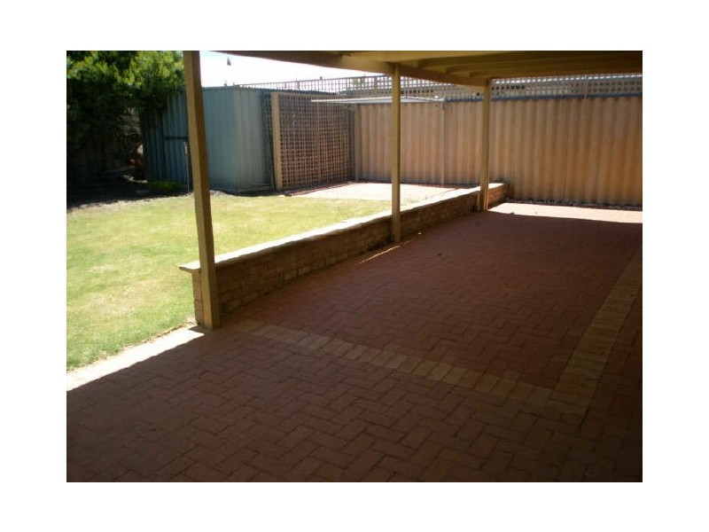 3 Taranto Walk, Secret Harbour WA 6173